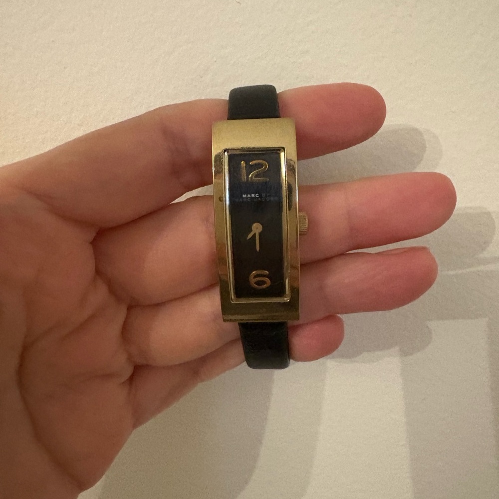 Marc Jacob’s watch black and gold genuine leather
